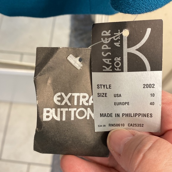 NEW Kasper Teal 2Piece Suit - Picture 5 of 13